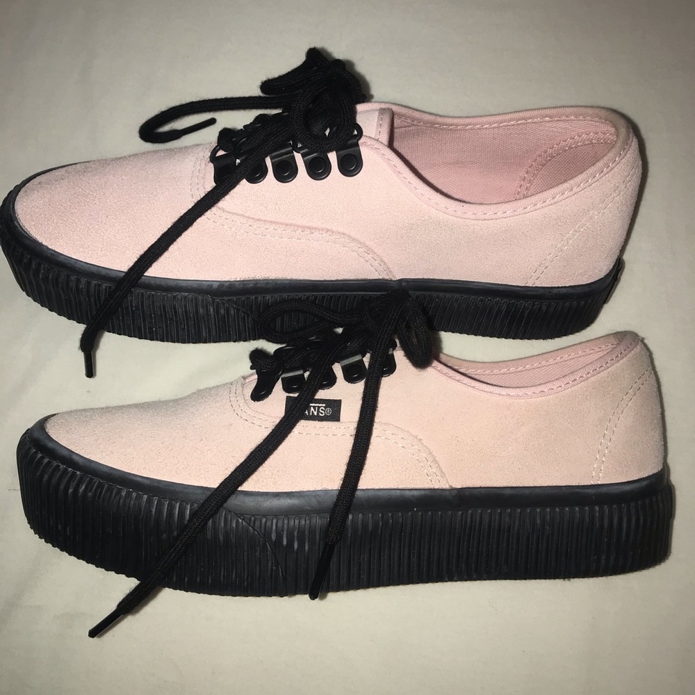 chalk pink platform vans🖤